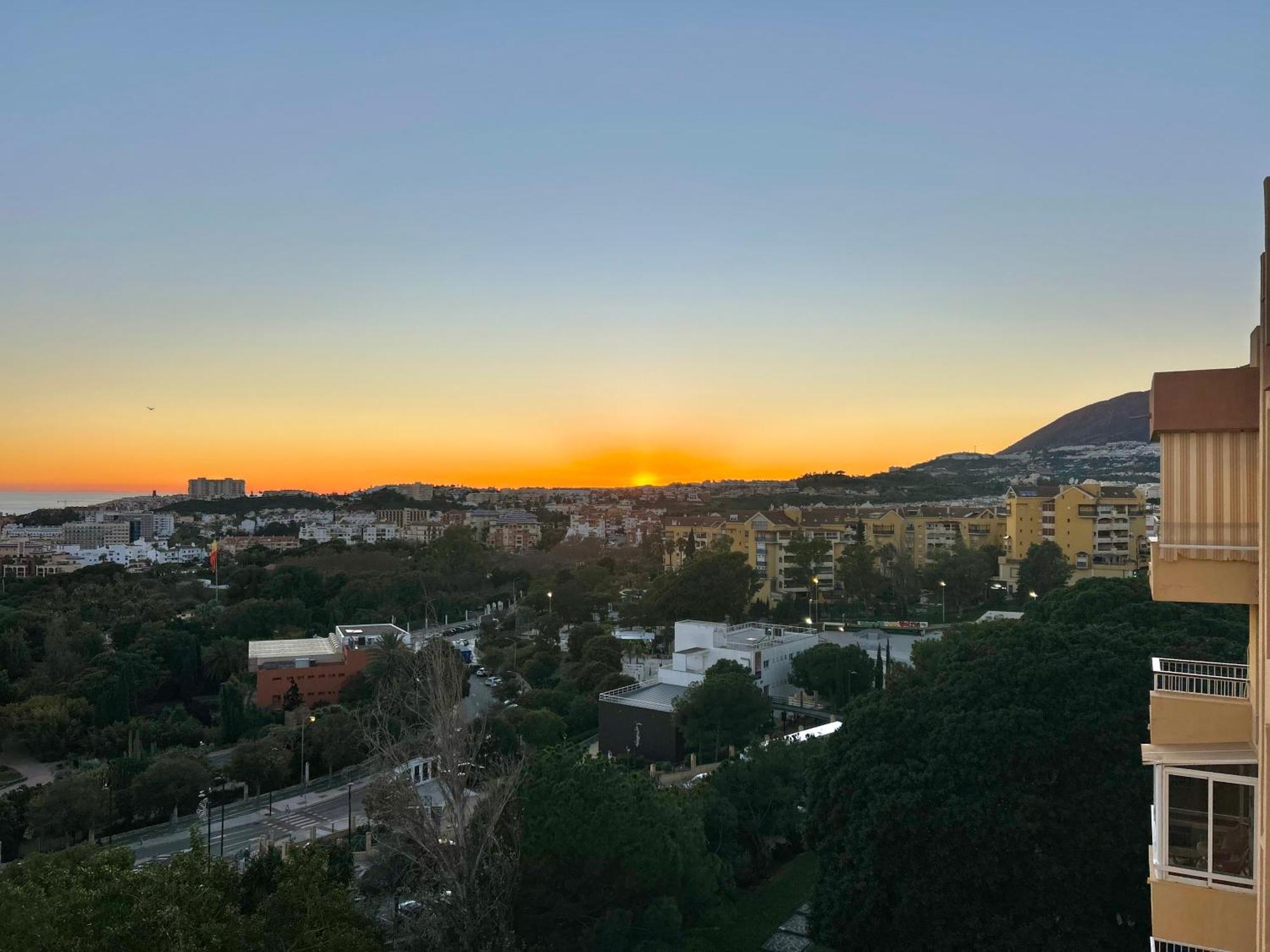 Acogedor Apartamento En Benalmadena Vistas المظهر الخارجي الصورة